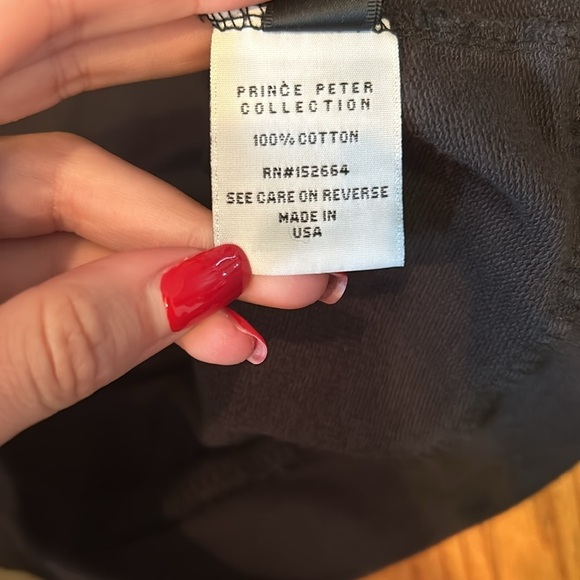 Prince Peter Collection Junior Girl’s Sweatshirt Size Large - Picture 3 of 3